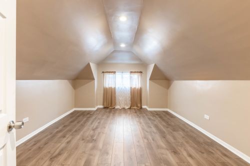 5643 California, Chicago IL 60659-4815 exterior