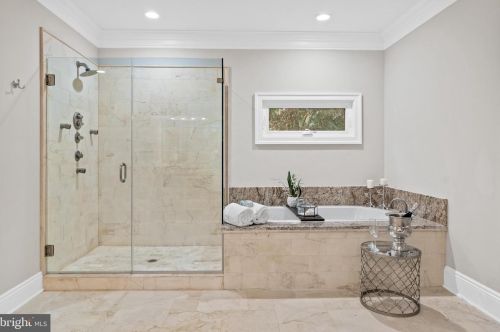 1645 Kirby Rd, Mc Lean VA  22101-3240 exterior