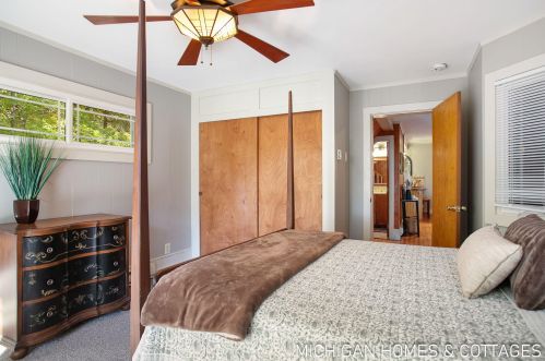 7128 116th Ave, Fennville MI  49408-9728 exterior