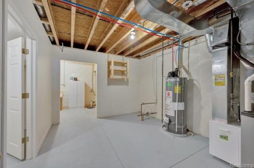 418 Devonshire Dr, Lake Nepessing MI 48446-4796 exterior