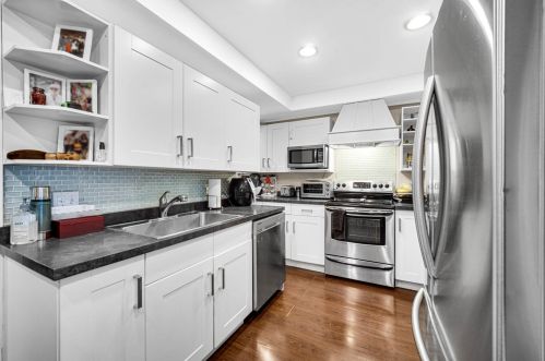 2116 Shakespeare Ave, Chicago IL 60647-3914 exterior