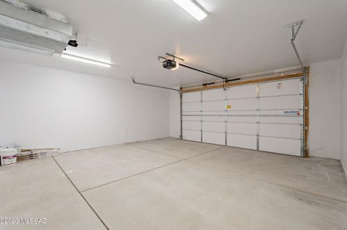 6520 Calle Herculo, Tucson AZ  85710-5620 exterior