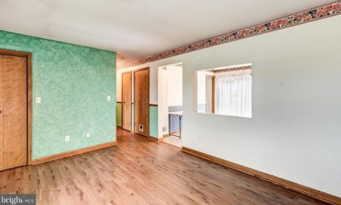 453 Columbus Ave, Littlestown PA 17340-1519 exterior