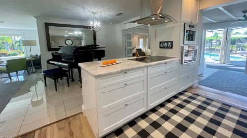 2120 Sandpiper St, Naples FL 34102-1505 exterior