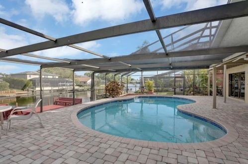 5809 Dory Way, Tampa FL 33615-3633 exterior