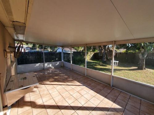 3410 Cordelia St, Tampa FL 33607-1914 exterior