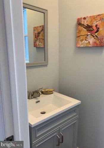 334 Cantrell St, Philadelphia PA  19148-3320 exterior