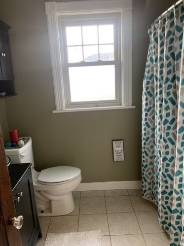 4202 Main St, Whitaker PA 15120-3363 exterior