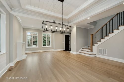 3854 Claremont Ave, Chicago IL 60618-3820 exterior