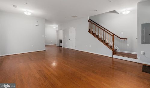 1439 Shippen Ln, Washington DC  20020-2902 exterior