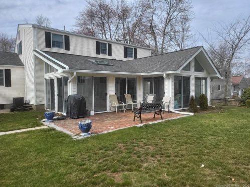 38 Gail Rd, Farmington, CT 06032-2408