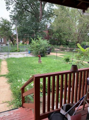 5253 Maple Ave, Saint Louis MO 63113-1512 exterior