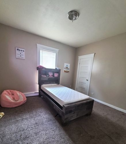 18 Hillside St, Worcester MA 01610-2199 exterior