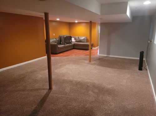 7219 East End Ave, Chicago IL 60649-4576 exterior