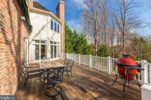 9832 Avenel Farm Dr, Rockville MD 20854-5410 exterior