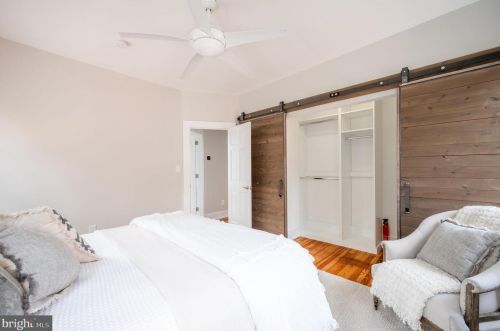 301 Raymond Ave, Alexandria VA 22301-1037 exterior