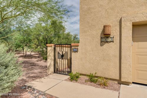 1035 Camino Diestro, Tucson AZ 85704-7694 exterior