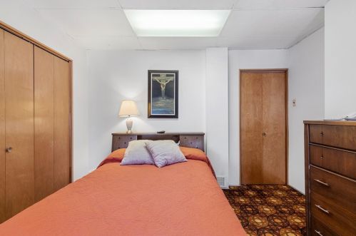 186 45 St, Pittsburgh PA 15201-3056 exterior