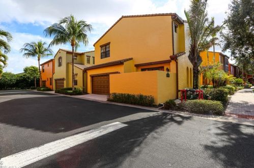 9118 Chula Vista St, Naples FL 12003-3274 exterior