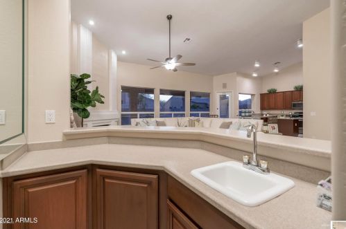 723 Amberwood Dr, Phoenix AZ  85045-0634 exterior