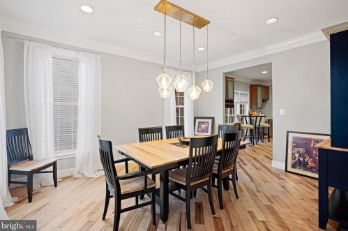 951 Rhonda Pl, Leesburg VA  20175-5632 exterior