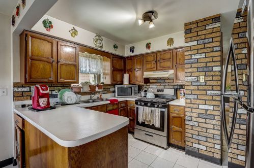 5527 Kilbourn Ave, Chicago IL 60646-5937 exterior