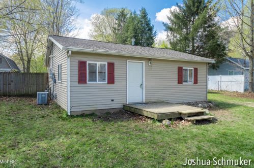 129 Ida St, Allegan, MI 49010-1120