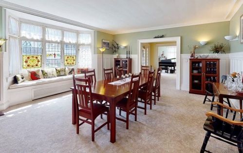 5531 Northumberland St, Pittsburgh PA 15217-1129 exterior