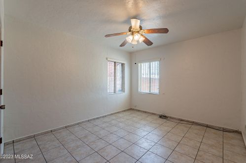 2419 23 St, Tucson AZ 85711-4916 exterior