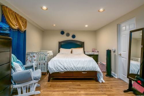 34 Heatherfield Rd, Valley Stream NY  11581-2314 exterior