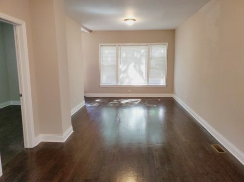 7810 Yates Blvd, Chicago, IL 60649-5108