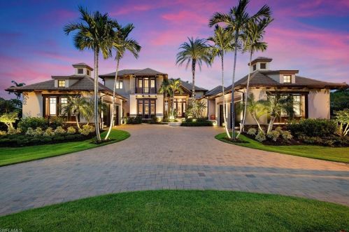 655 Bougainvillea Rd, Naples FL 34102-5545 exterior