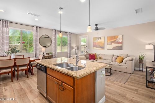 15904 11 Way, Phoenix AZ 85048-8428 exterior