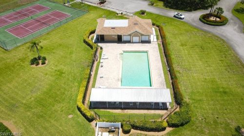 1119 Grv Dr, Naples FL 34120-1423 exterior