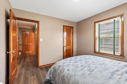 3057 35, Milwaukee WI 53215-4126 exterior