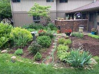 3866 Greenleaf Cir, Kalamazoo, MI 49008-2509