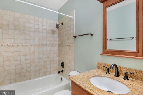 1655 Westwind Way, Mc Lean VA 22102-1604 exterior