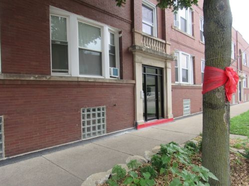 3645 Thomas St, Chicago, IL 60651-3923