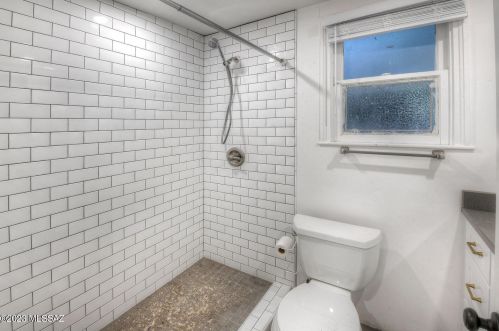 2015 8 St, Tucson AZ 85719-5515 exterior