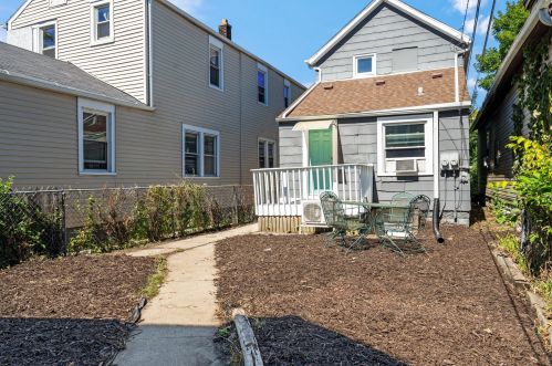 631 Bruce St, Milwaukee WI 53204-1531 exterior