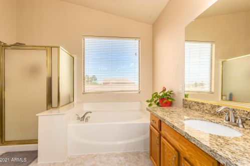 2181 Westchester Dr, Chandler AZ 85249-4687 exterior