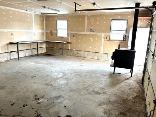 9206 Alpine Dr, Saint Louis MO 63123-4456 exterior