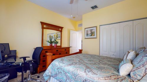 10051 Chadwick Dr, Fort Pierce FL 34987-2418 exterior