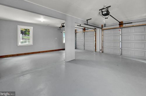 1076 Beck Ml Rd, Hanover PA 17331-9752 exterior