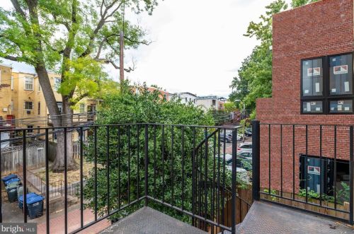 1429 Q St, Washington DC 20009-3808 exterior