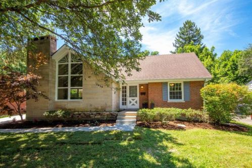 1030 Elmendorf Dr, Lexington KY  40517-2738 exterior