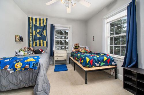 128 Glendale Blvd, Kalamazoo MI 49004-1318 exterior