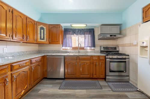 4826 Long Ave, Chicago IL 60641-3220 exterior