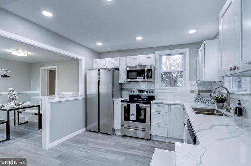 20 7 St, Chester PA 19013-6016 exterior