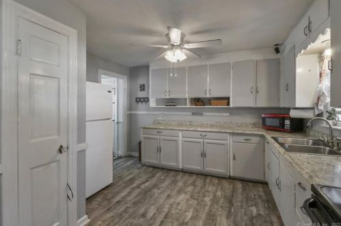 12 Francis Ave, Enfield CT 06082-2410 exterior